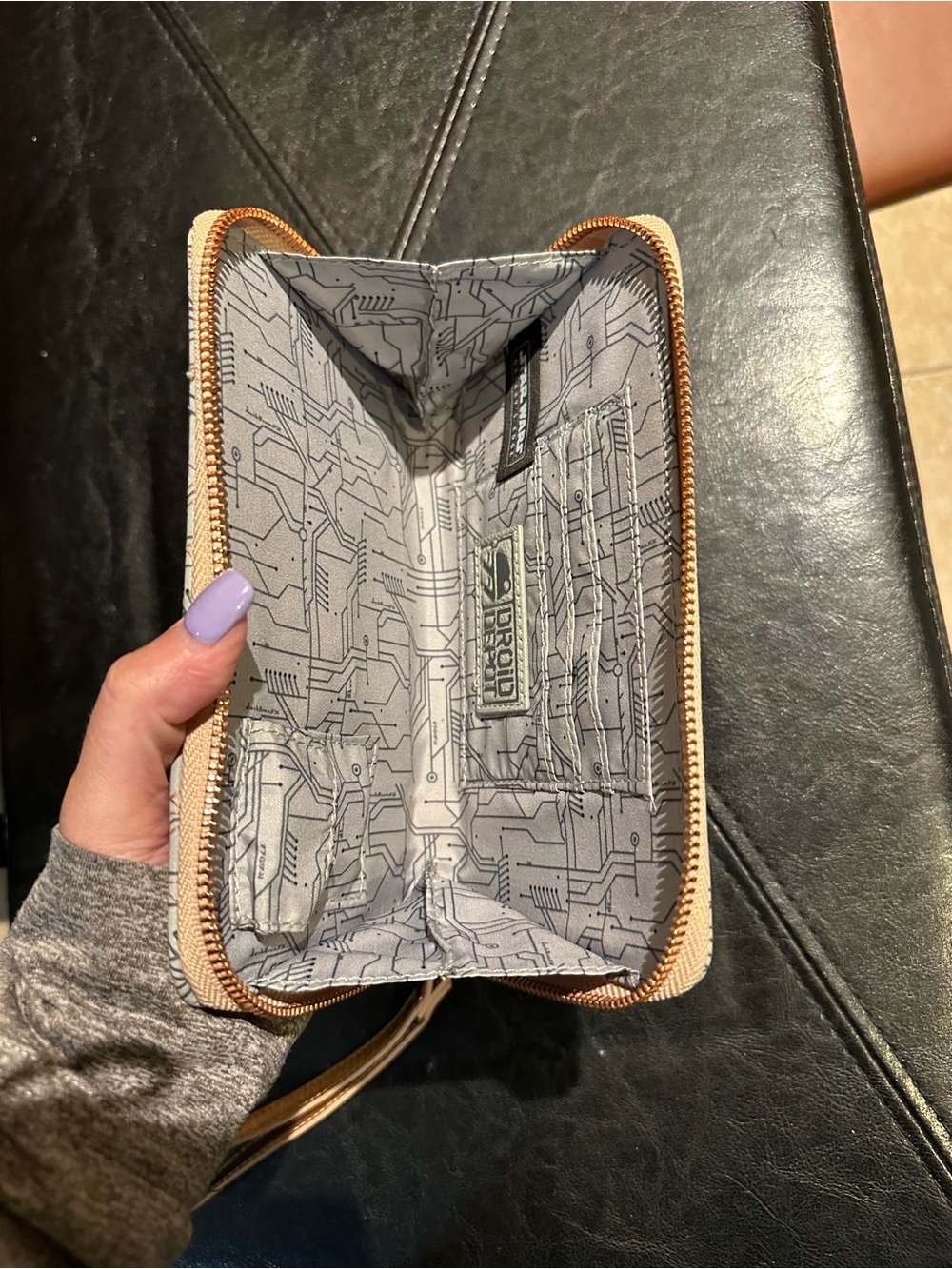 Star Wars BB-8 Gray & Rose Gold Wristlet Phone Wallet - Picture 3 of 4